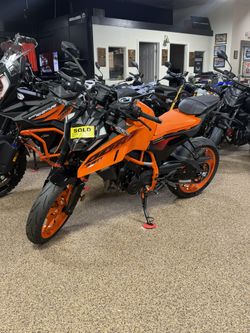 2024 KTM DUKE 390