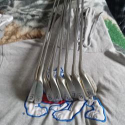 Golf Club Predator  By Lynx