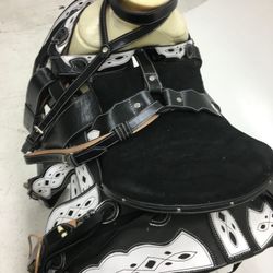 Montura charra de cuero con cantinas desmontables