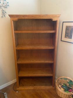 Solid wood bookshelf