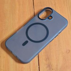 Ip 16 Gray magsafe case