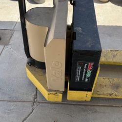 ELECTRIC PALLET JACK