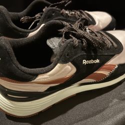 New Reebok Classic Men's 11.5 Sneakers Shoes Brown Black Tan