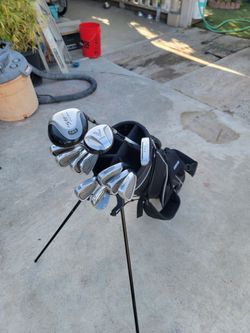 Taylormade & King Cobra Golf Club Set Regular Flex Right Handed. Golf Bag included