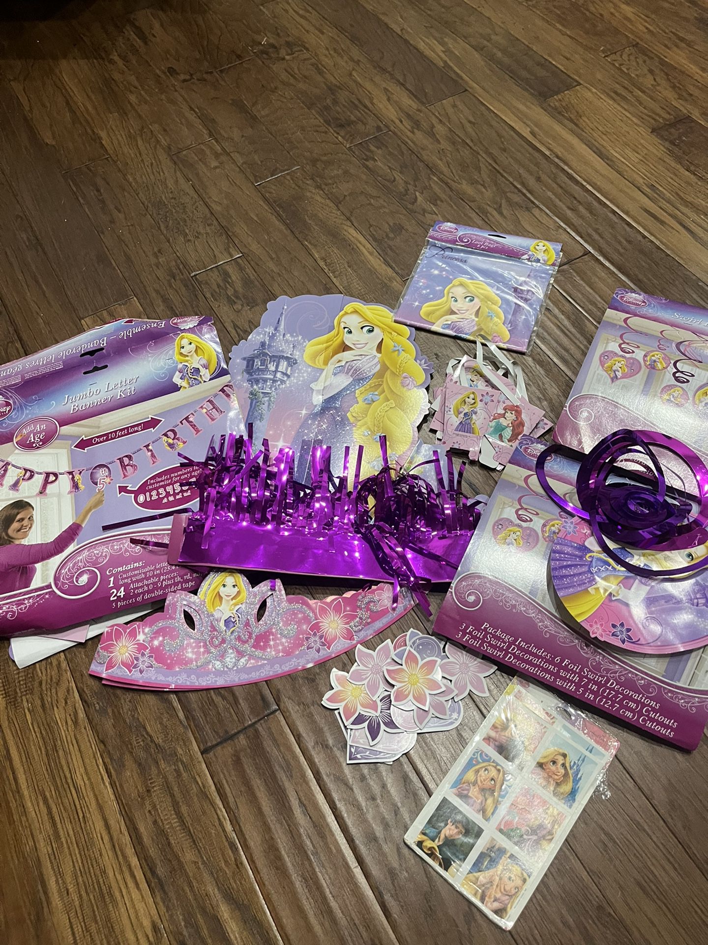 Disney’s tangled party Supply 
