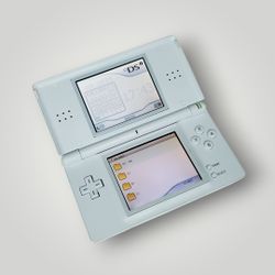 Nintendo DS Lite White Console Bundle
