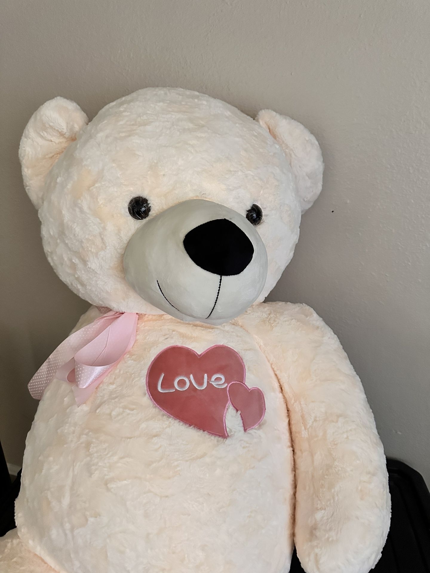 Oversized teddy bear