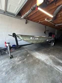 Jon boat