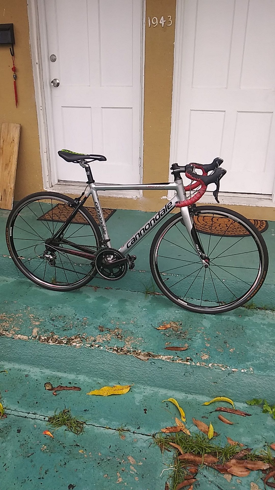 CANNONDALE SIX 52cm road bike