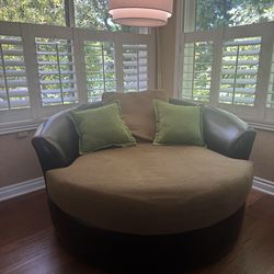 Circular chaise lounge, single sofa chair