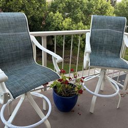 NEW Tropitone Montreux Swivel Bar Stools (4)