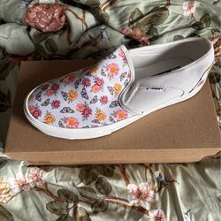 Asher Butterfly Floral Vans size 9