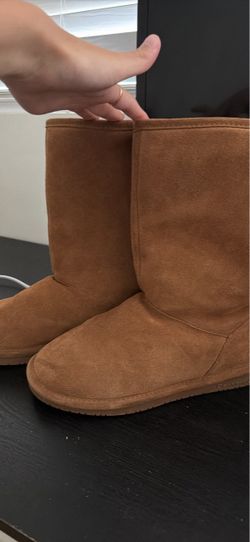 Women’s Bearpaw Boots Size 10