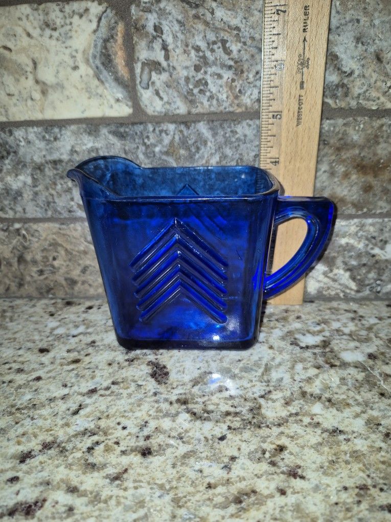 Vintage Hazel Atlas Cobalt Blue Chevron Pitcher