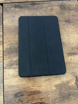 Apple iPad Mini 3 – 16GB Wi-Fi with Case