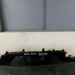 2023-2024-2025 TOYOTA PRIUS REAR LOWER VALANCE OEM USED