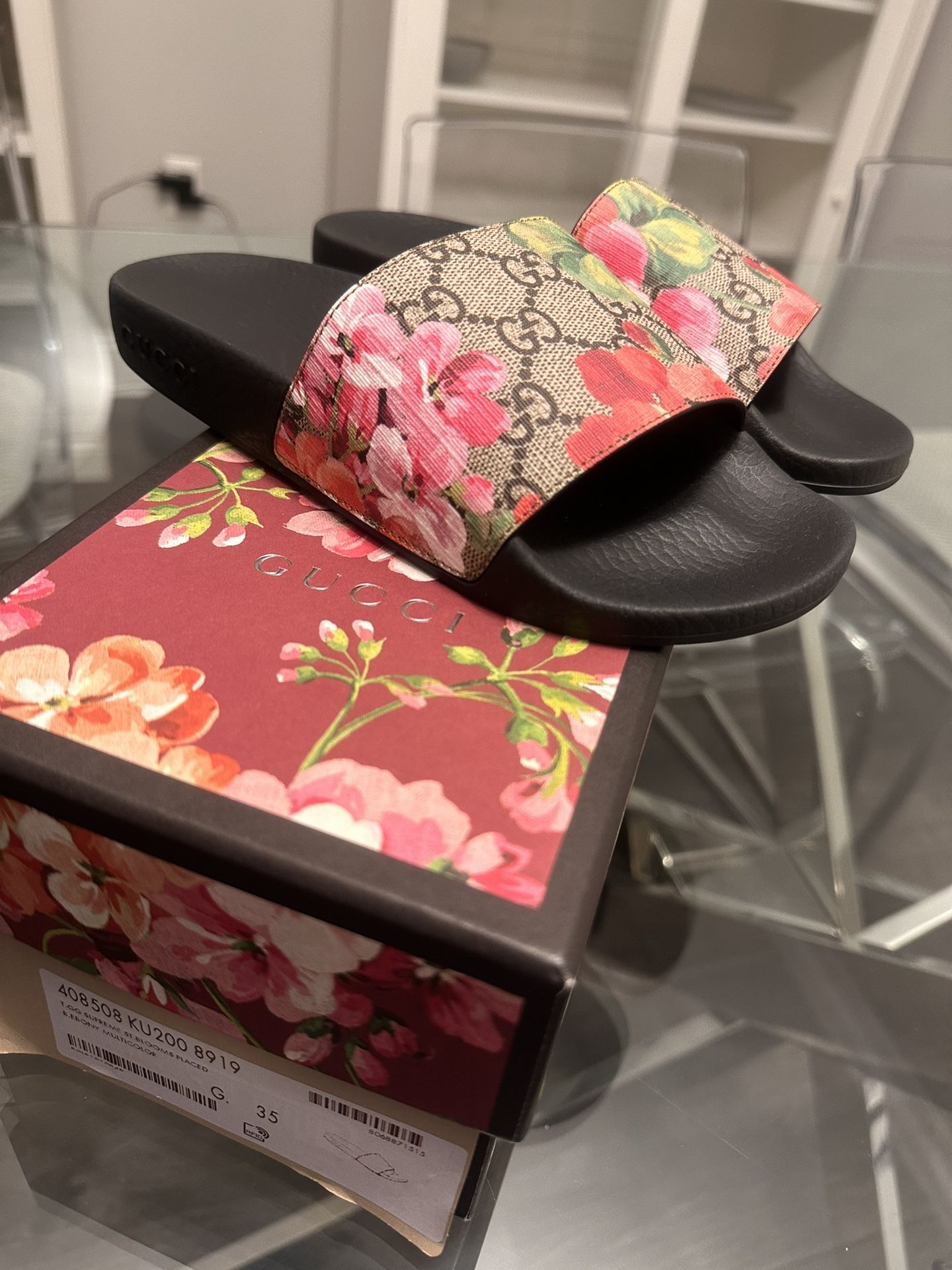 GUCCI Blooms Supreme Floral Slides (SIZE 5 IN WOMENS)