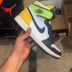 Jordan 1 University Volt 