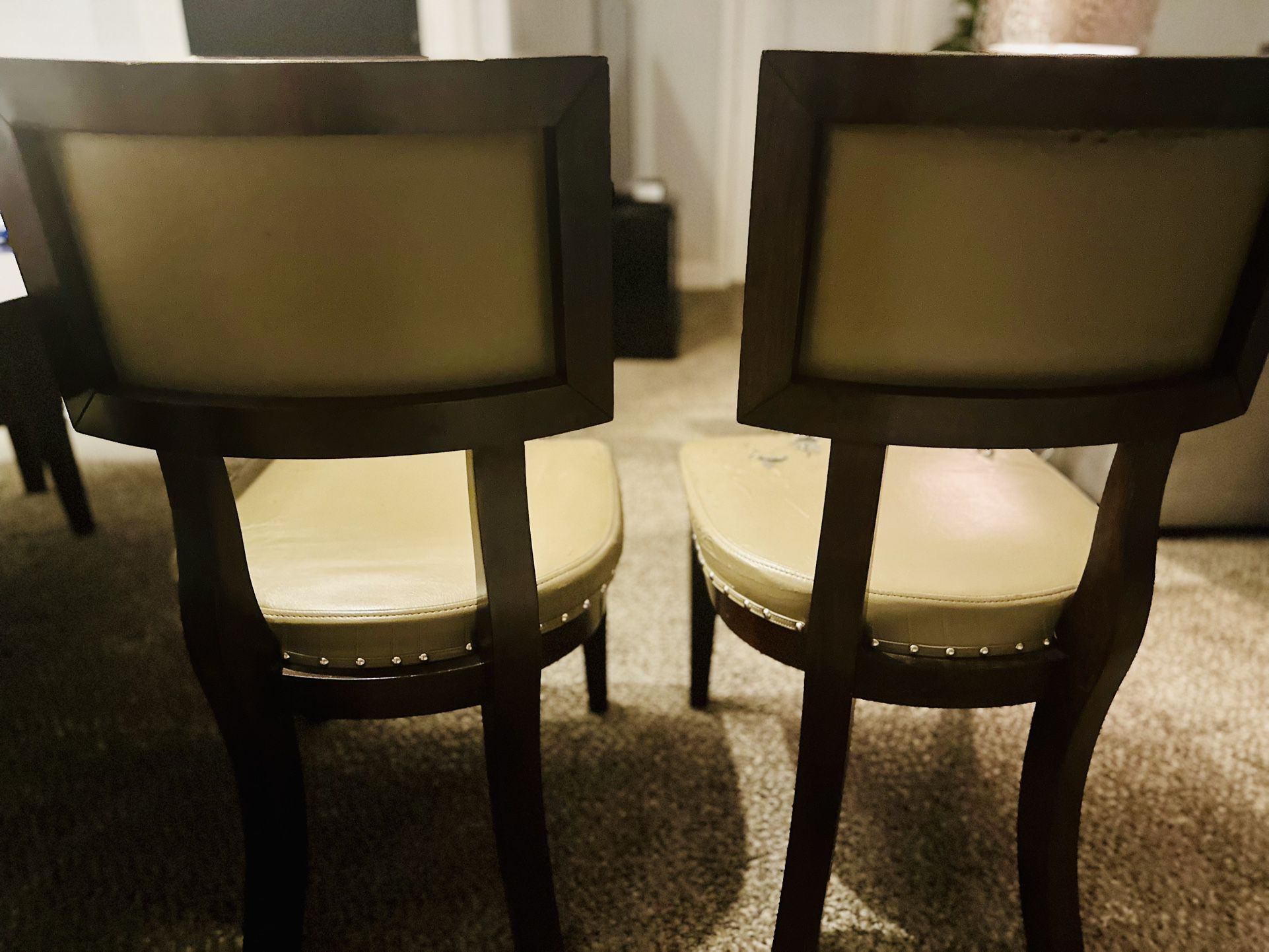 Dining Table Chairs All 4 For $30