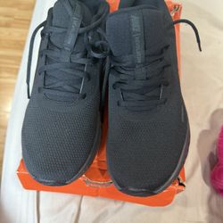 Nike Revolution 5 Shoes Size 9