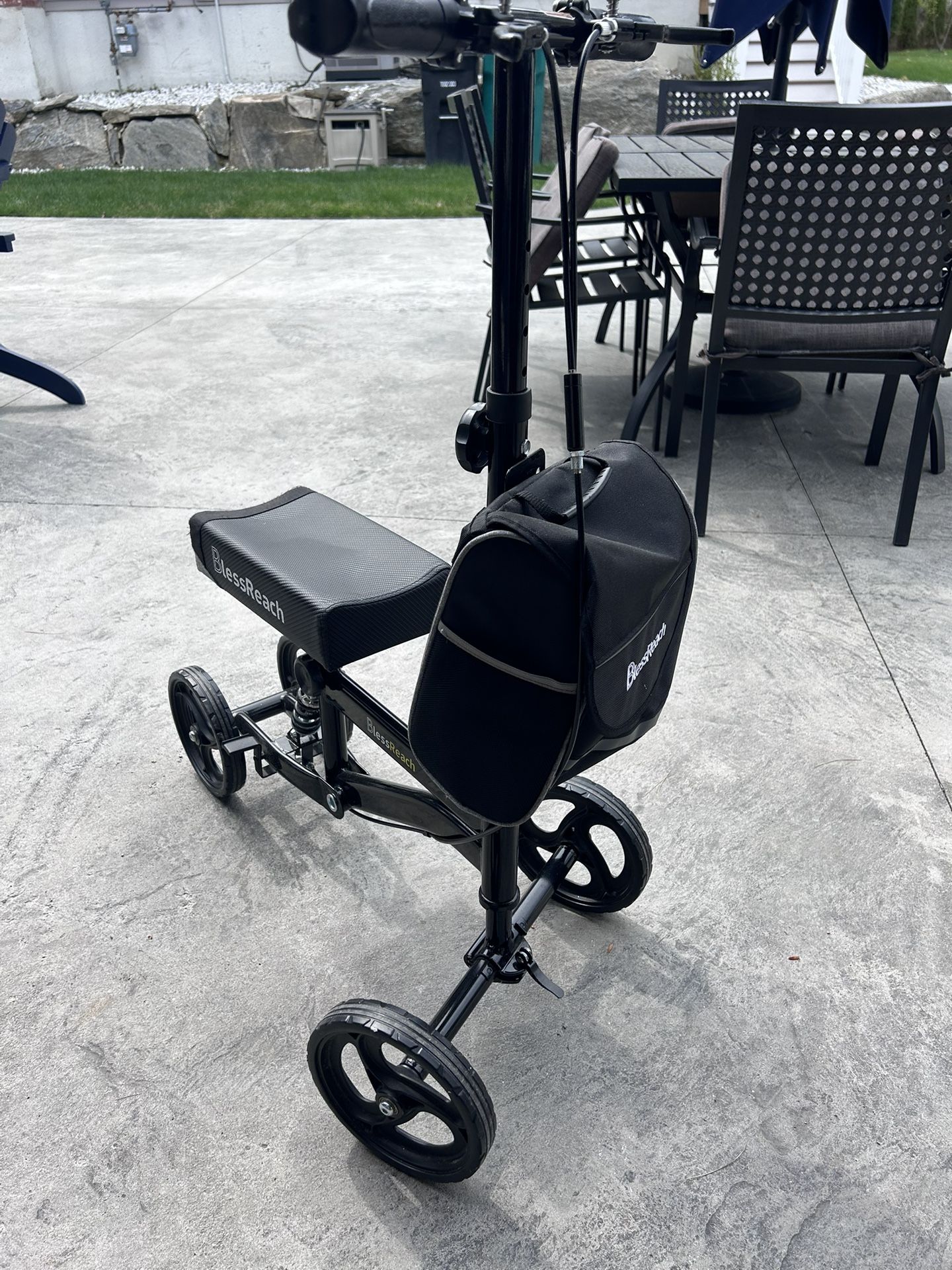 Knee Scooter And Knee Crutch