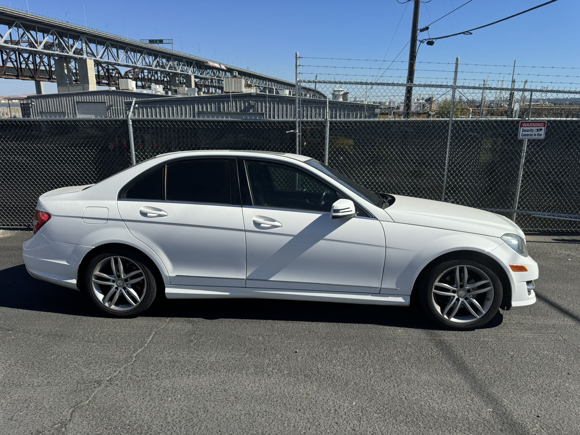 2014 Mercedes Benz C250 Clean Title
