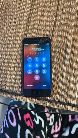 Iphone SE 2nd Generation - LOCKED