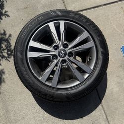 Hyundai Elantra Tire