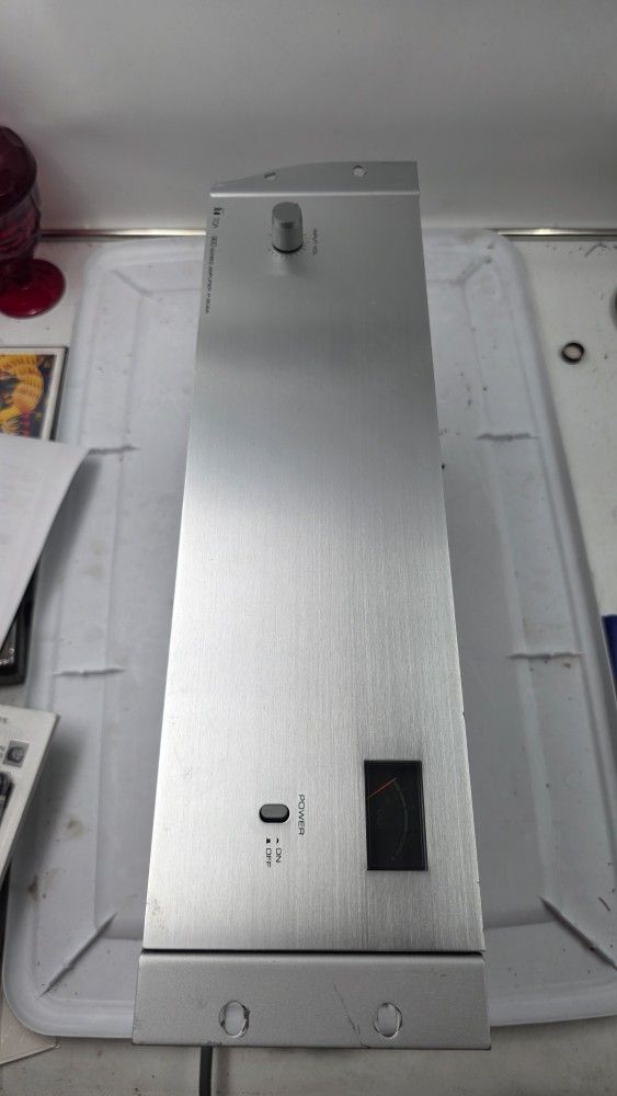 TOA 900 Series Power Amplifier P-906A