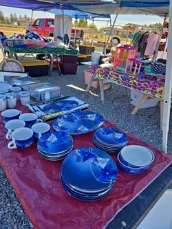 Blue Stylish Holiday Dish Set