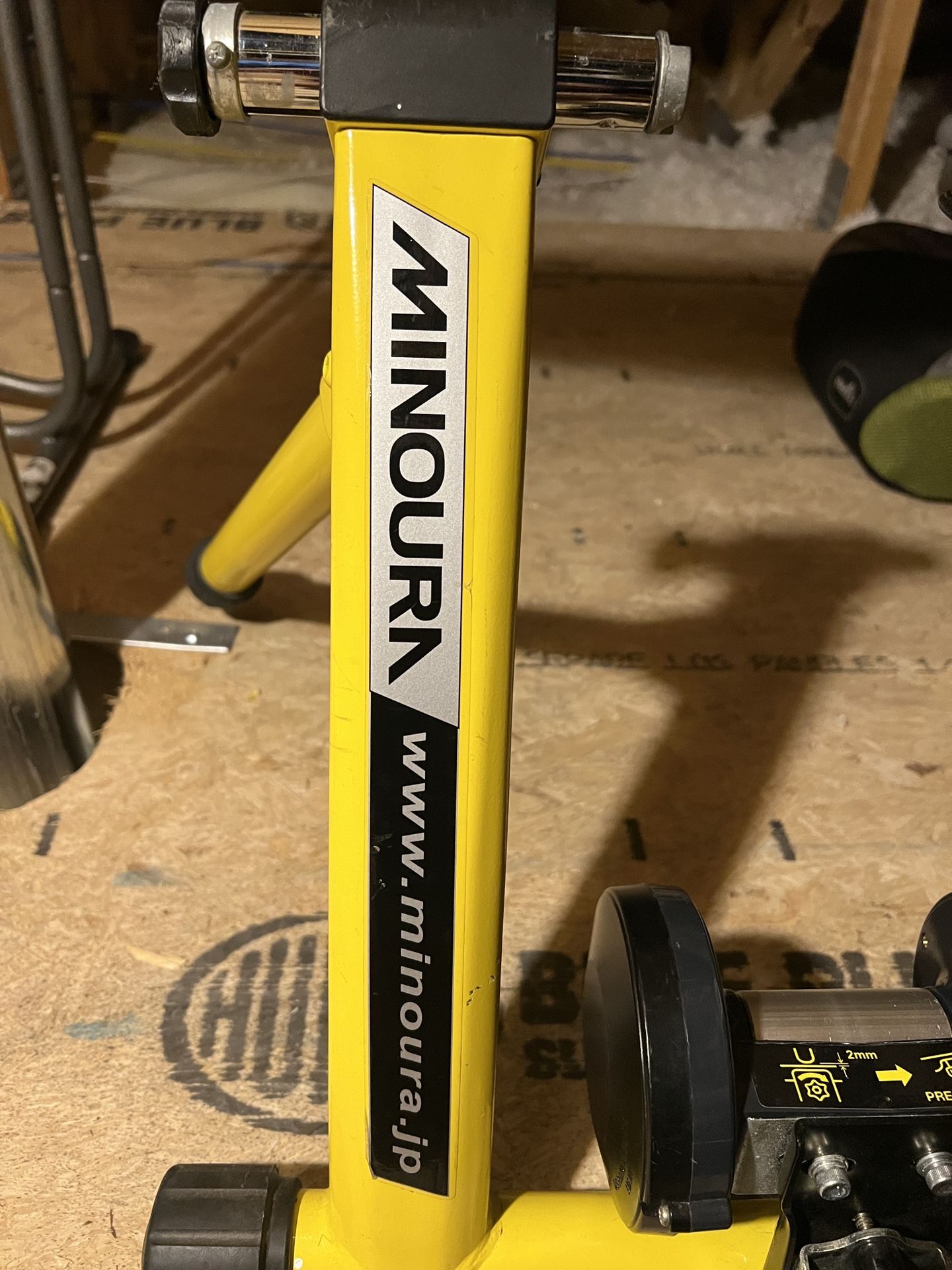 Minoura Bike Stand Trainer