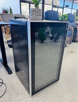 Compact Black Beverage Cooler