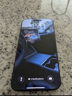Selling iPhone 16 Pro Max 256 - locked to Tmobile