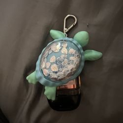 Bath&Bodyworks Sea Turtle Sanitizer Holder