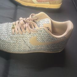 Women’s NIKE 