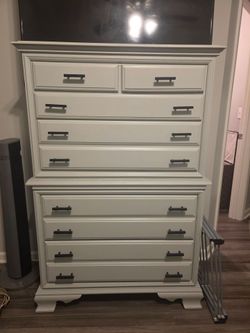 6 Drawer dresser