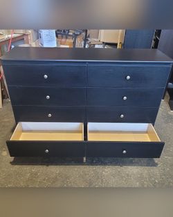8 Drawer Dresser 