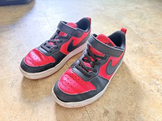 Kid Boy Nike Sneaker Shoes Size 2