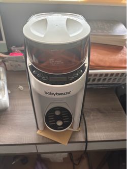Baby Brezza Formula Pro Advanced – Like New – Works Perfectly