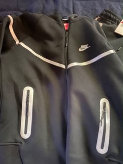 Nike tech