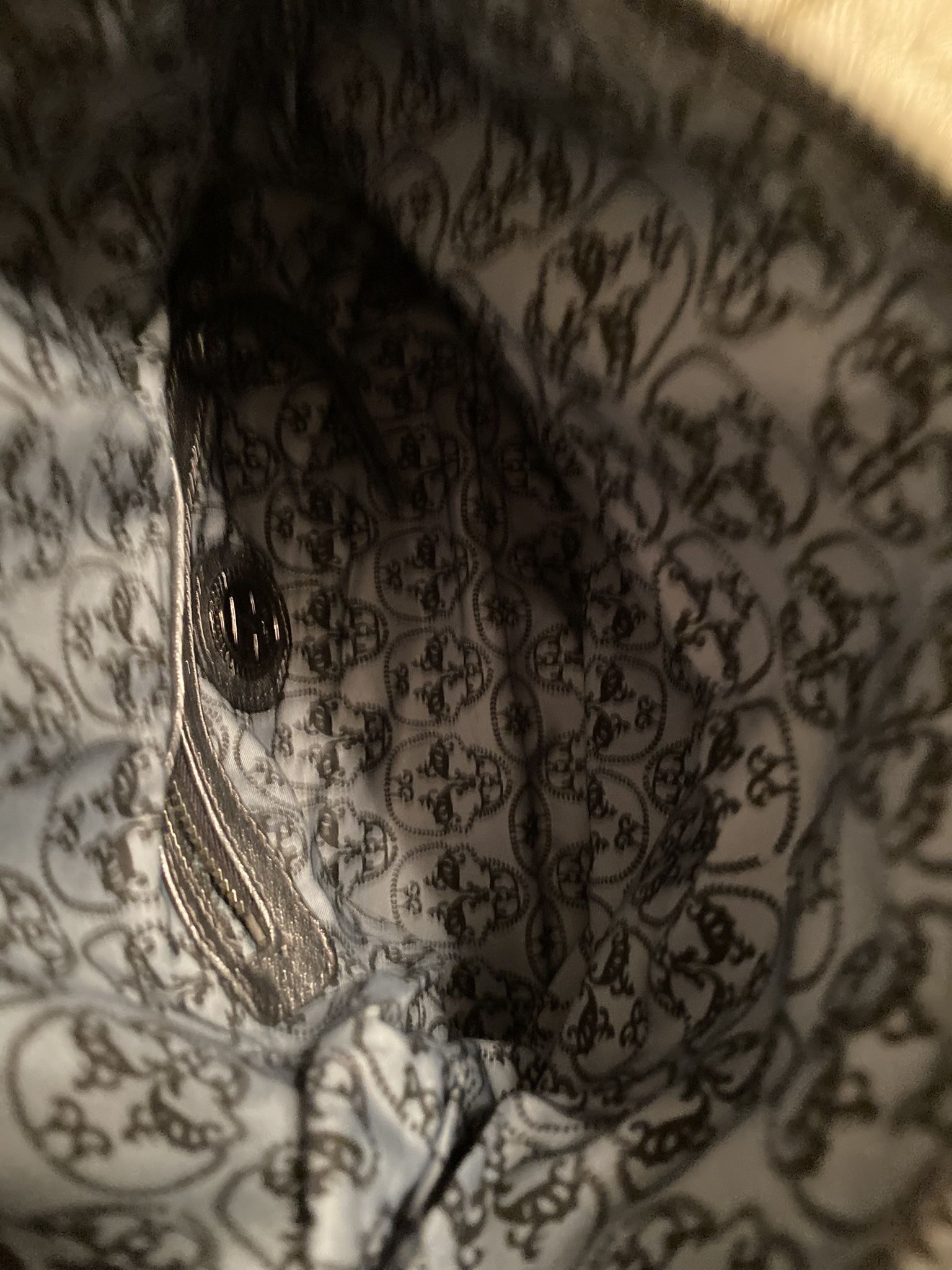 J ENNIFER LOPEZ BOUGHT THIS PURSE AND SPOKE ABOUT IT IN AN ARTICLE TWO WEEKS AGO