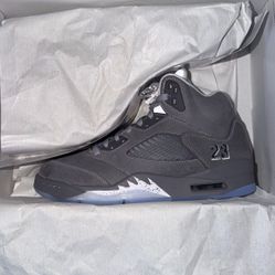 Jordan 5 Wolf Grey Size 5.5 Youth Brand new 