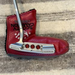 Scotty Cameron Select Newport 2.5