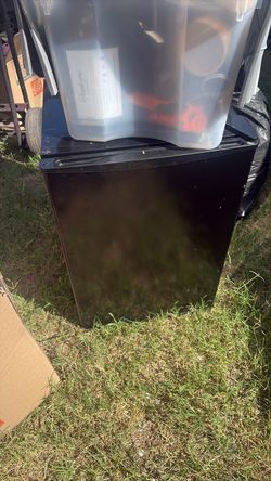 Mini fridge