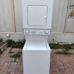 STACKABLE WASHER AND ELECTRIC DRYER FREE DELIVERY AND INSTALLATION