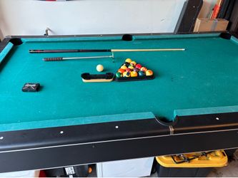 Pool table