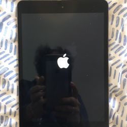 iPad Mini 2 *needs Repair Read Description !!!!
