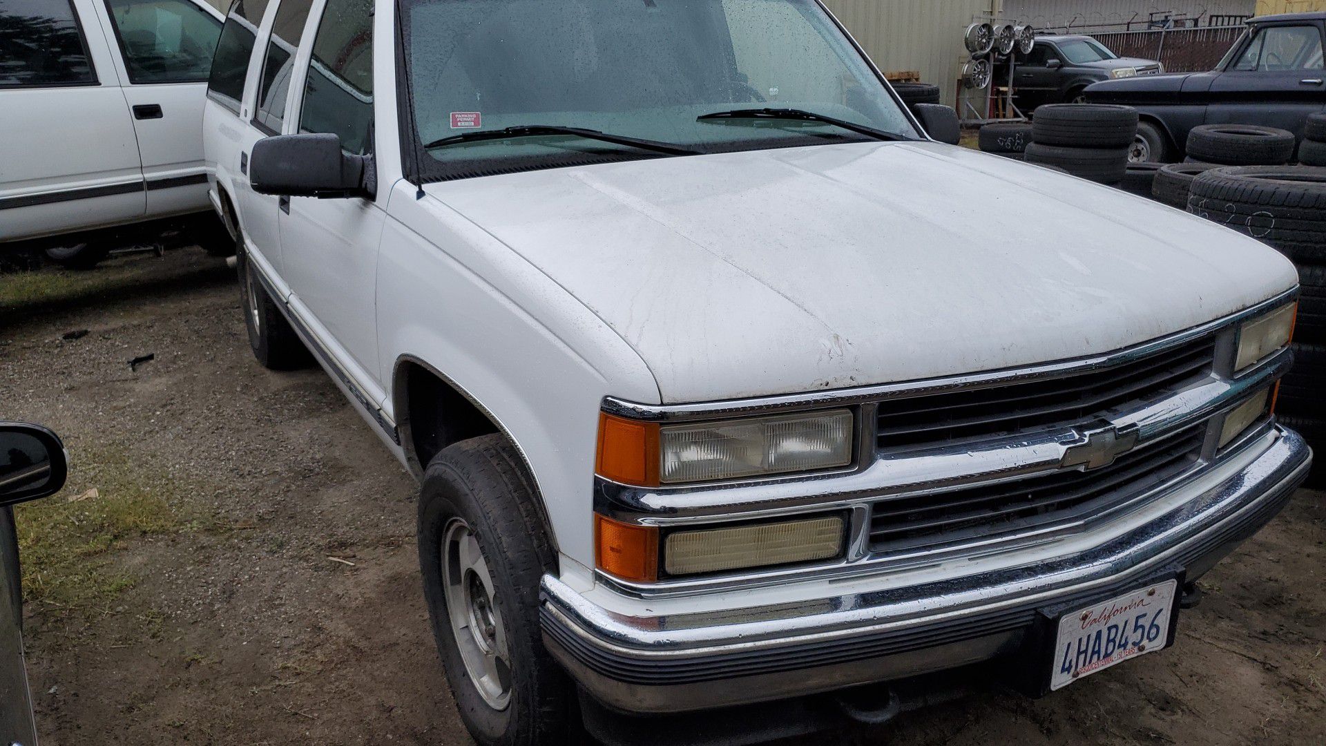 99 chevy suburban PARTS ONLY