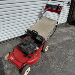 Toro Deluxe Power Drive Lawnmower 