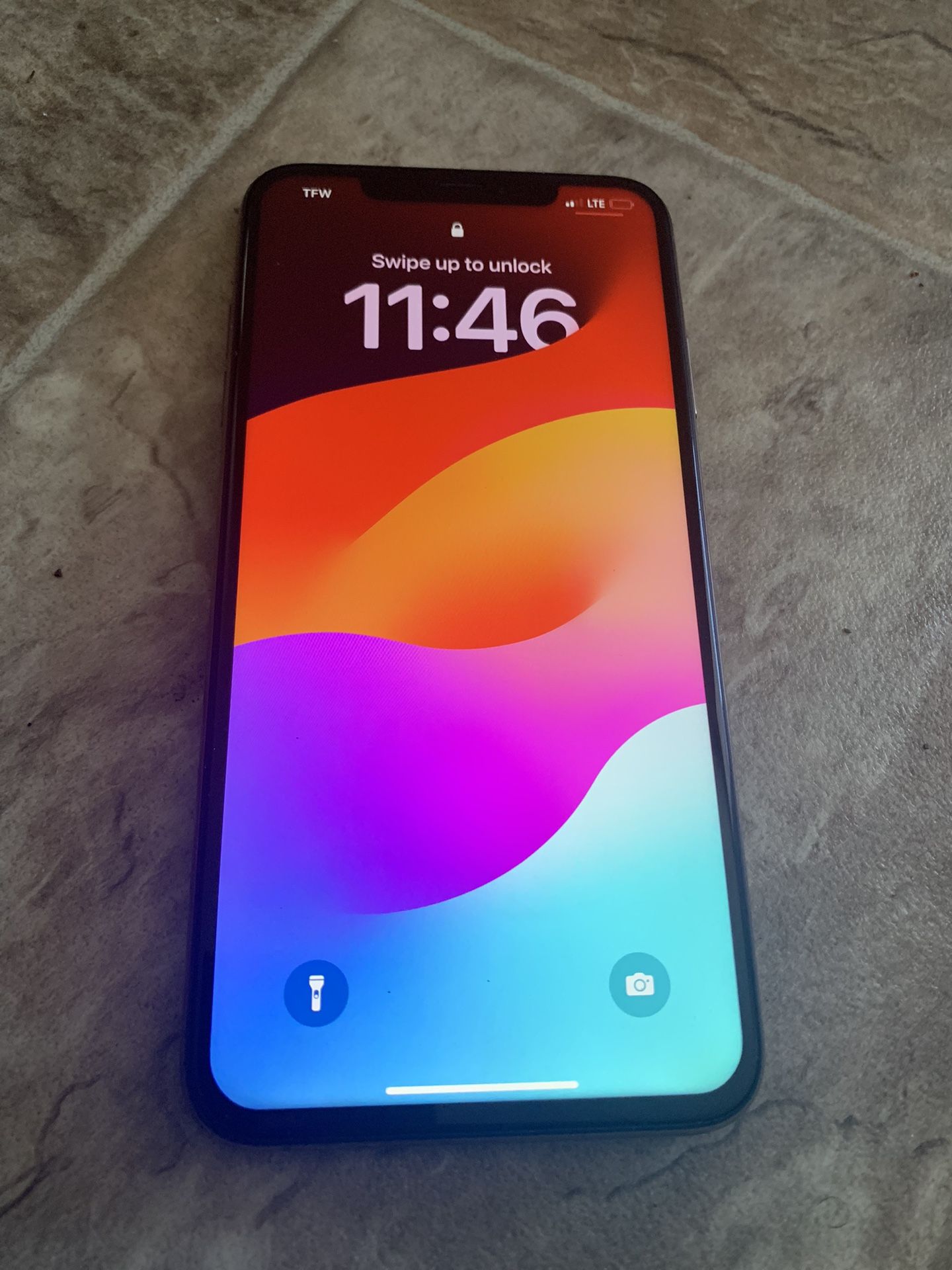 iPhone XS Max 64GB UNLOCKED